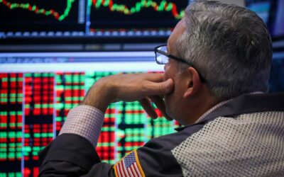 Részvénypiacok esése és gazdasági aggodalmak az USA-ban – Tech szektor visszaesése és kormányzati leállás hatásai