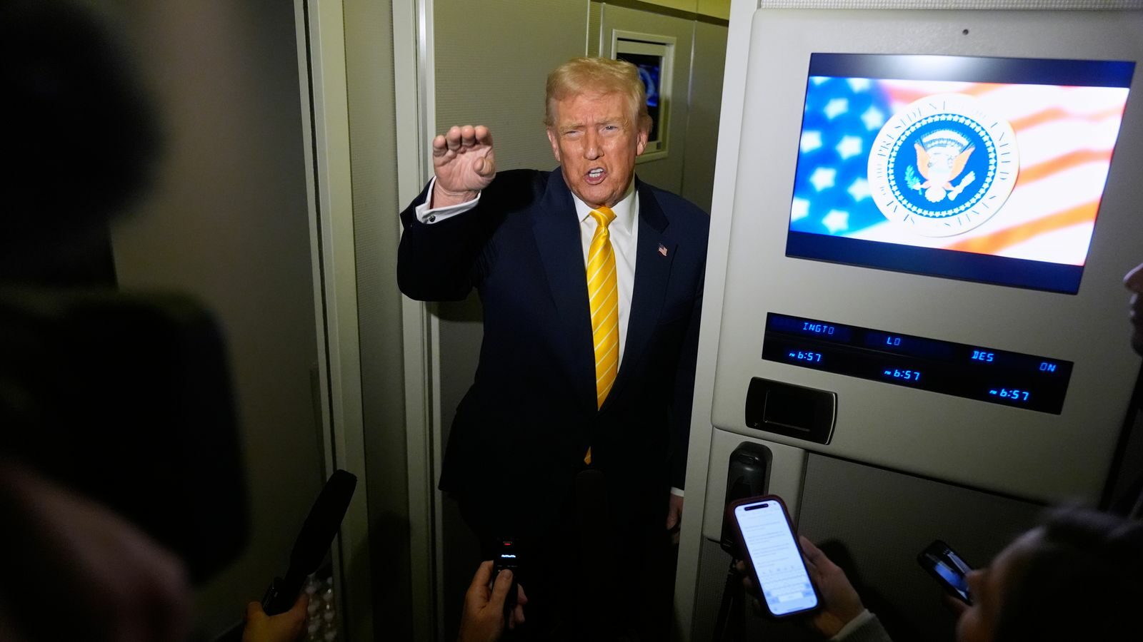 Donald Trump per a BBC ellen a beszédmanipuláció ügyében Donald Trump jogi per BBC ellen beszédmanipuláció miatt