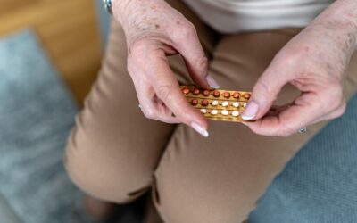 Az FDA eltávolítja a hormonpótló terápiák fekete dobozos figyelmeztetéseit a menopauza kezelésében