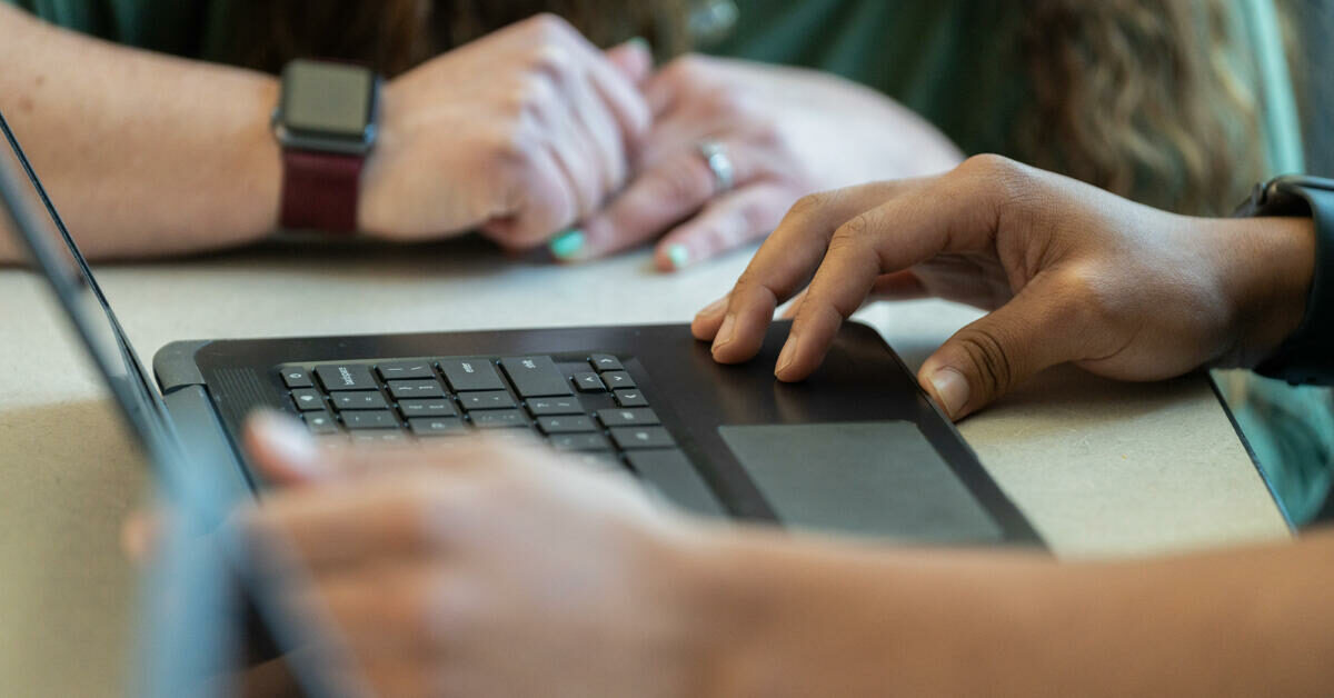 Google Lens és AI szerepe az iskolai csalás elleni küzdelemben digitalis-integritas-iskolai-csalas-google-lens-ai