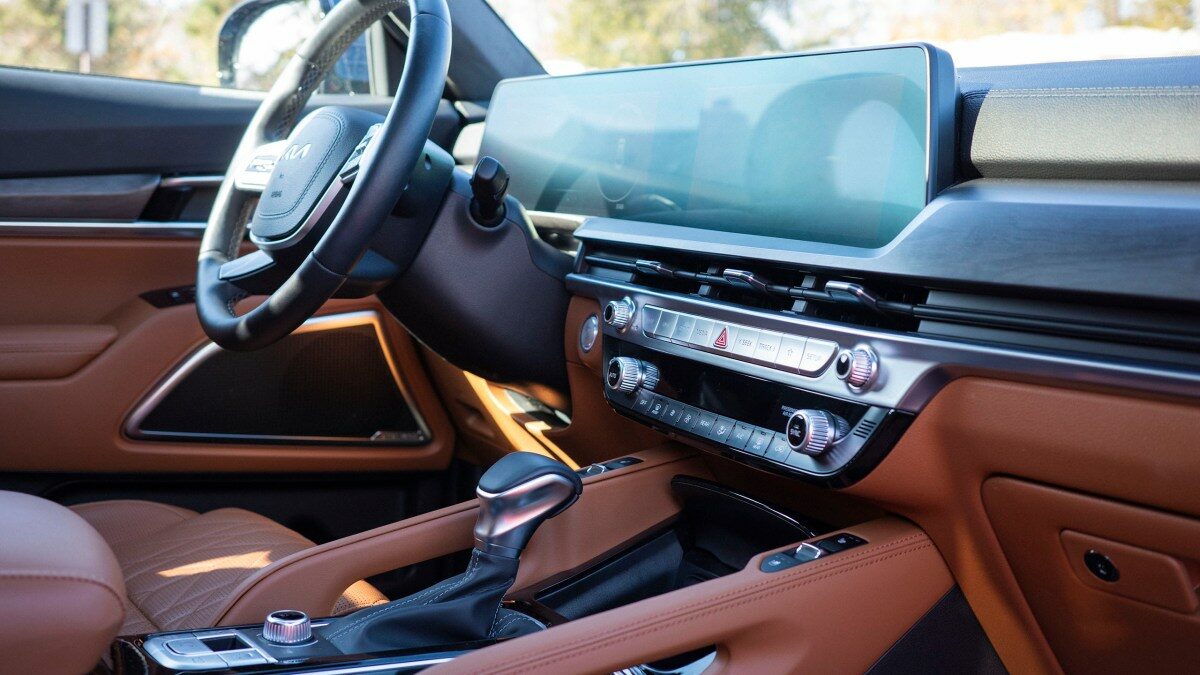 Hyundai és Kia USB portok, Apple CarPlay és Android Auto integráció hyundai kia usb port carplay android auto csatlakozas kihivasok