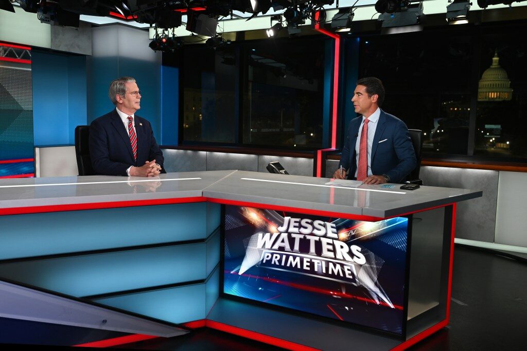 british cultural minister media independence discussion forum