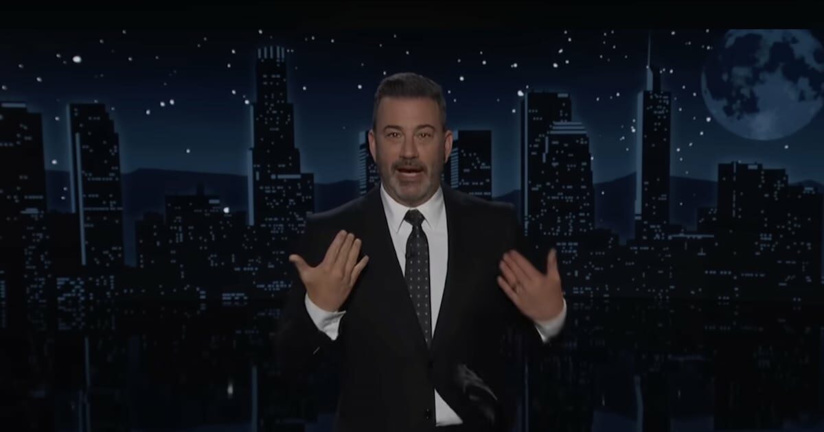 politikai kritika híresség beszéd média vélemény