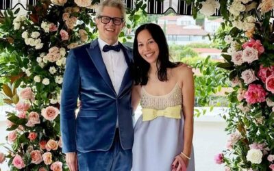 Johnny Knoxville és Emily Ting házasságot kötöttek – Intim ceremónia John Waters vezetésével