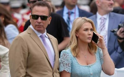 Karoline Leavitt megosztotta férjéről készült szerkesztetlen fotót a nagy korkülönbség körüli találgatások közepette