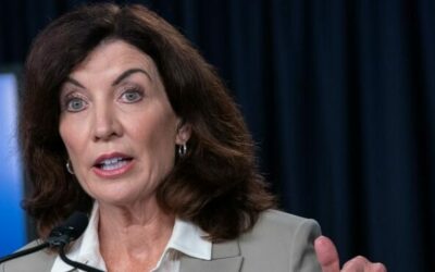 Kathy Hochul, New York kormányzója: Bemutatkozás és vezetői szerep