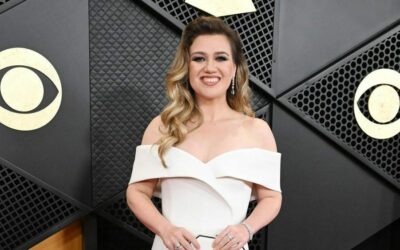 Kelly Clarkson őszintén a plasztikai műtétekről és személyes nehézségeiről