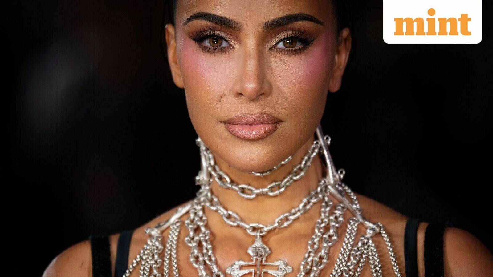 Kim Kardashian agyi vizsgálat és aneurizma diagnózis hírek agyvizsgalat kim kardashian aneurizma jogi tanulmanyok hirek