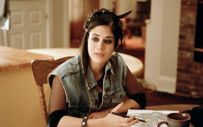 Lizzy Caplan küzdelme és élményei a Középiskolás csajok forgatásán