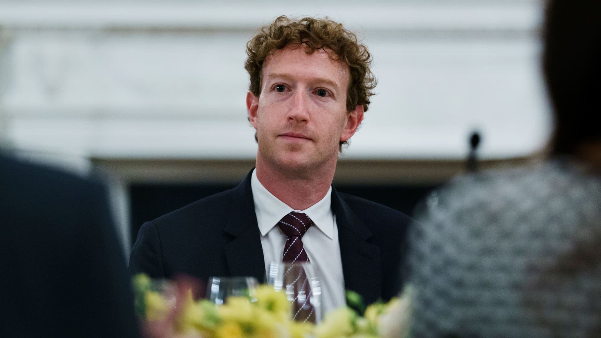 Meta hirdetési bevételek és mesterséges intelligencia 2024 hirdetesi-bevetelek-csalas-mesterséges-intelligencia-innovacio