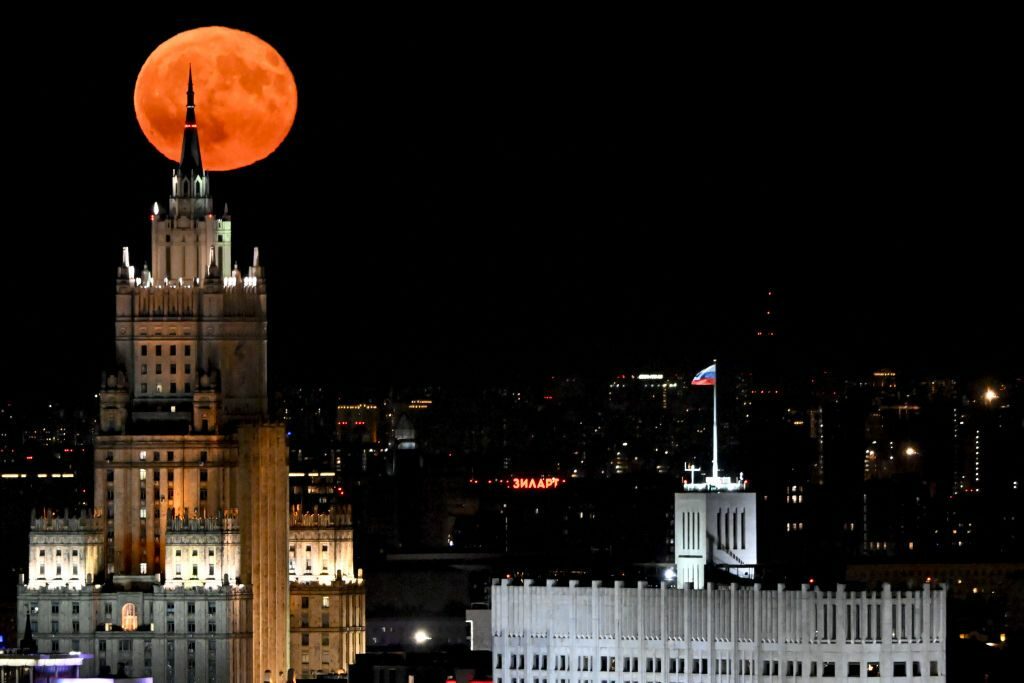 oroszorszag koltsegvetes gazdasagi kihivasok haboru kiadasok elemzes