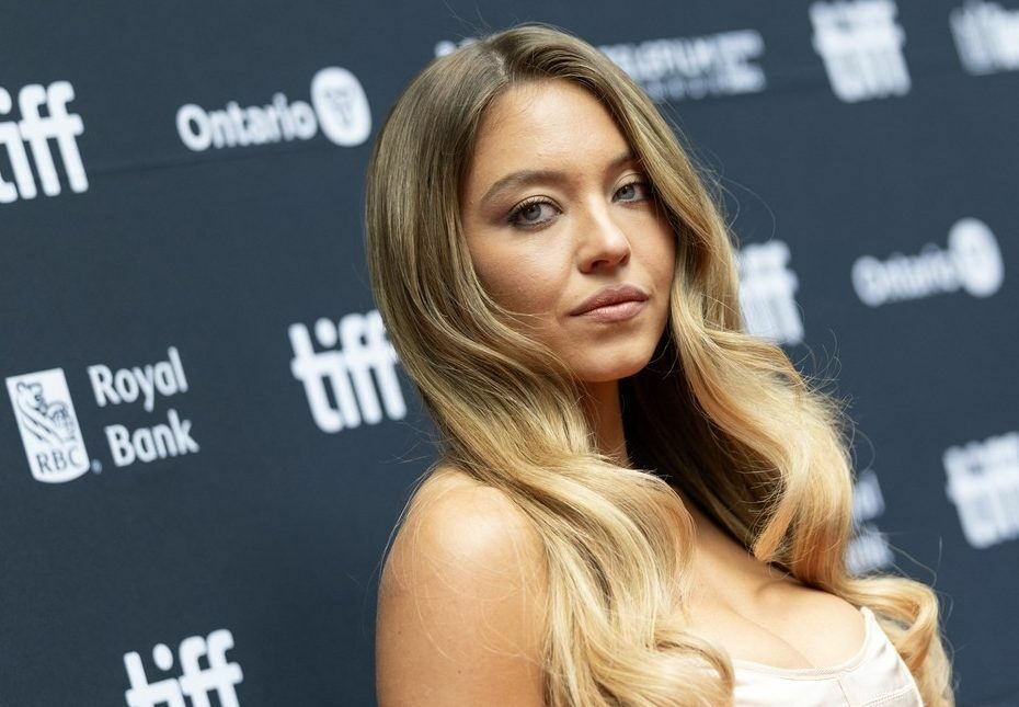 Sydney Sweeney alakítása a Christy Martin életrajzi filmben szinesz no film szerep alakitasa erzelmi fizikai valtozas