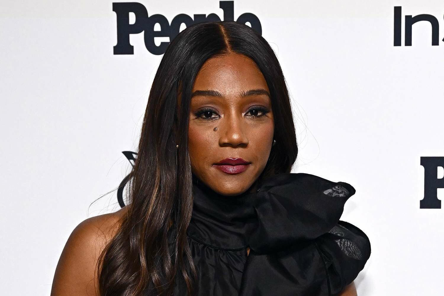 Tiffany Haddish önmagával kötött házasságának hatása a párkapcsolatokra önszeretet és párkapcsolati fejlődés inspiráló koncepciója