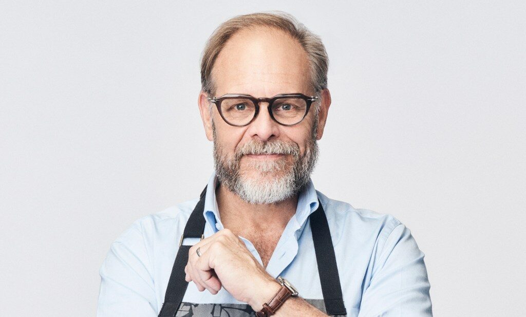 Alton Brown Good Eats YouTube Series Digital Career alton brown good eats youtube digital media career management