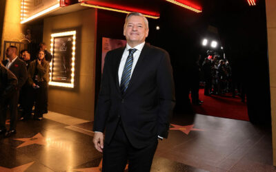 Netflix és Warner Bros. felvásárlás: Mit jelent ez a mozik jövőjére? | Ted Sarandos, David Ellison és a hollywoodi stúdiók átalakulása