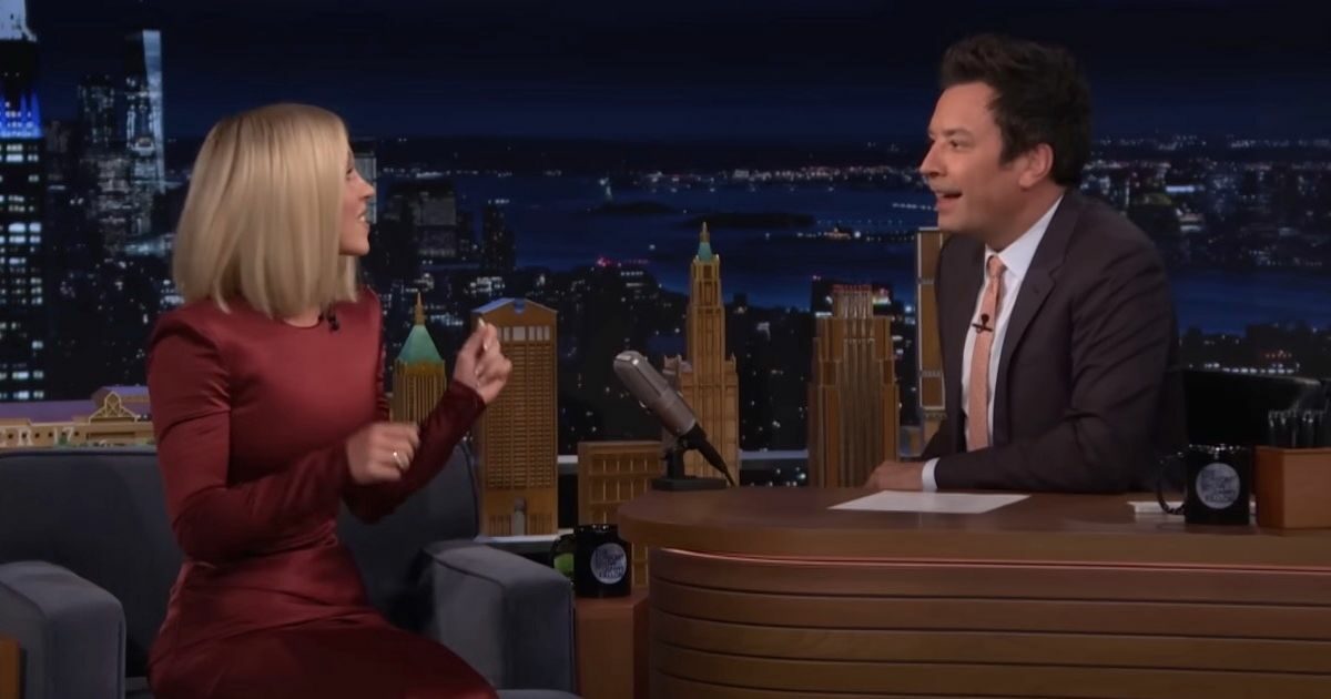 Sydney Sweeney visszatér Jimmy Fallon műsorába új projektek és humor Sydney Sweeney interjú televíziós műsor híresség szórakozás